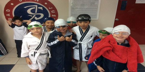 colegio-williams-primera-competencia-natacion-kids.png