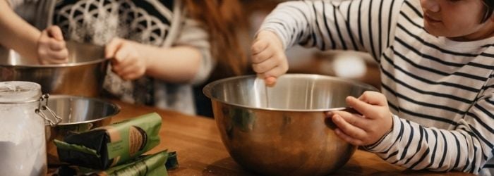 cosas-aprenden-ninos-al-cocinar-1